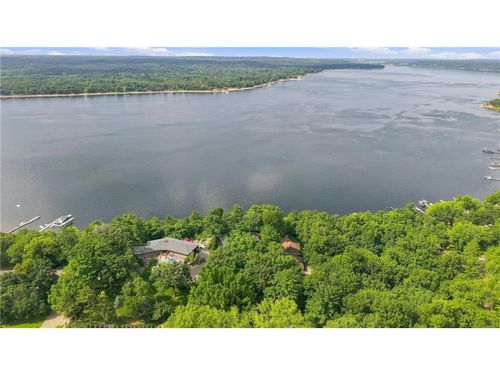 272 Cove Road, Hudson, WI, 54016 | Card Image