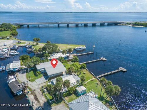 3957 Canal Dr, Micco, FL, 32976-2907 | Card Image