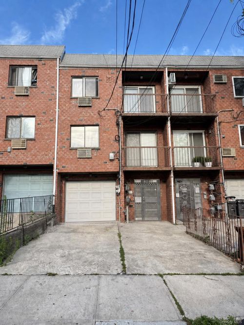 42-03 156th St, Flushing, NY, 11355 | Card Image
