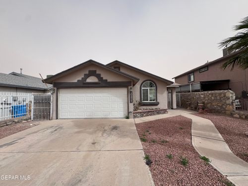 10277 Valle Suave Dr, Socorro, TX, 79927-3928 | Card Image