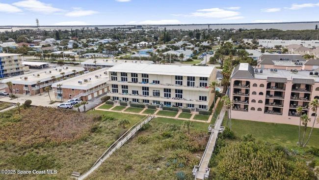 309 - 5050 Ocean Beach Blvd, Condo with 2 bedrooms, 2 bathrooms and null parking in Cocoa Beach FL | Image 37