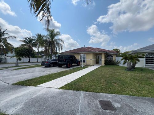 14300 Sw 52nd St, Miami, FL, 33175-5819 | Card Image