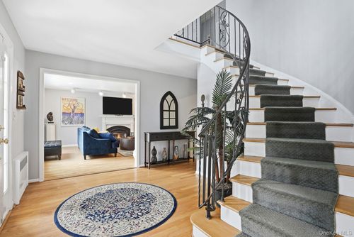 15 Beech Hill Rd, Scarsdale, NY, 10583-3614 | Card Image