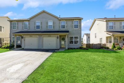 1717 Ramsey Drive, Townhouse with 2 bedrooms, 2 bathrooms and 1 parking in Romeoville IL | Image 1