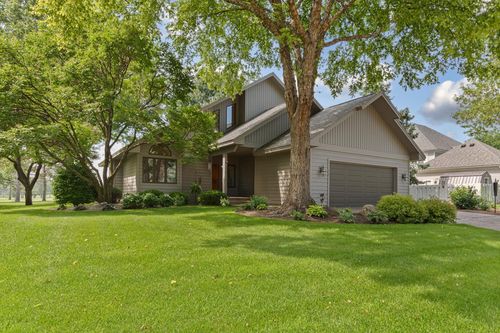 24 Greenhaven Bay, Faribault, MN, 55021-9237 | Card Image