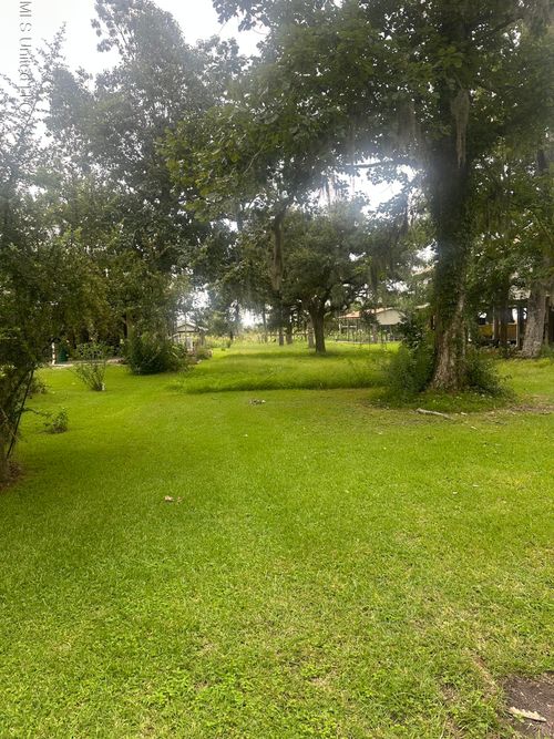 705 Susan Cir, Gautier, MS, 39553-4044 | Card Image