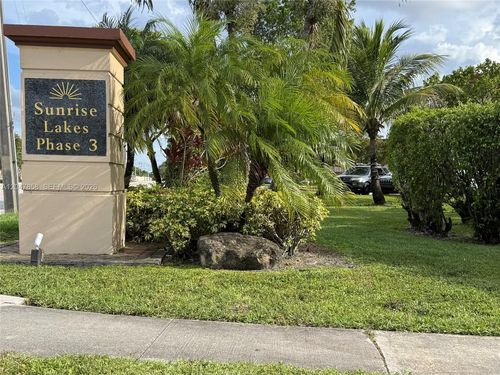 215-9101 Sunrise Lakes Blvd, Sunrise, FL, 33322-1352 | Card Image