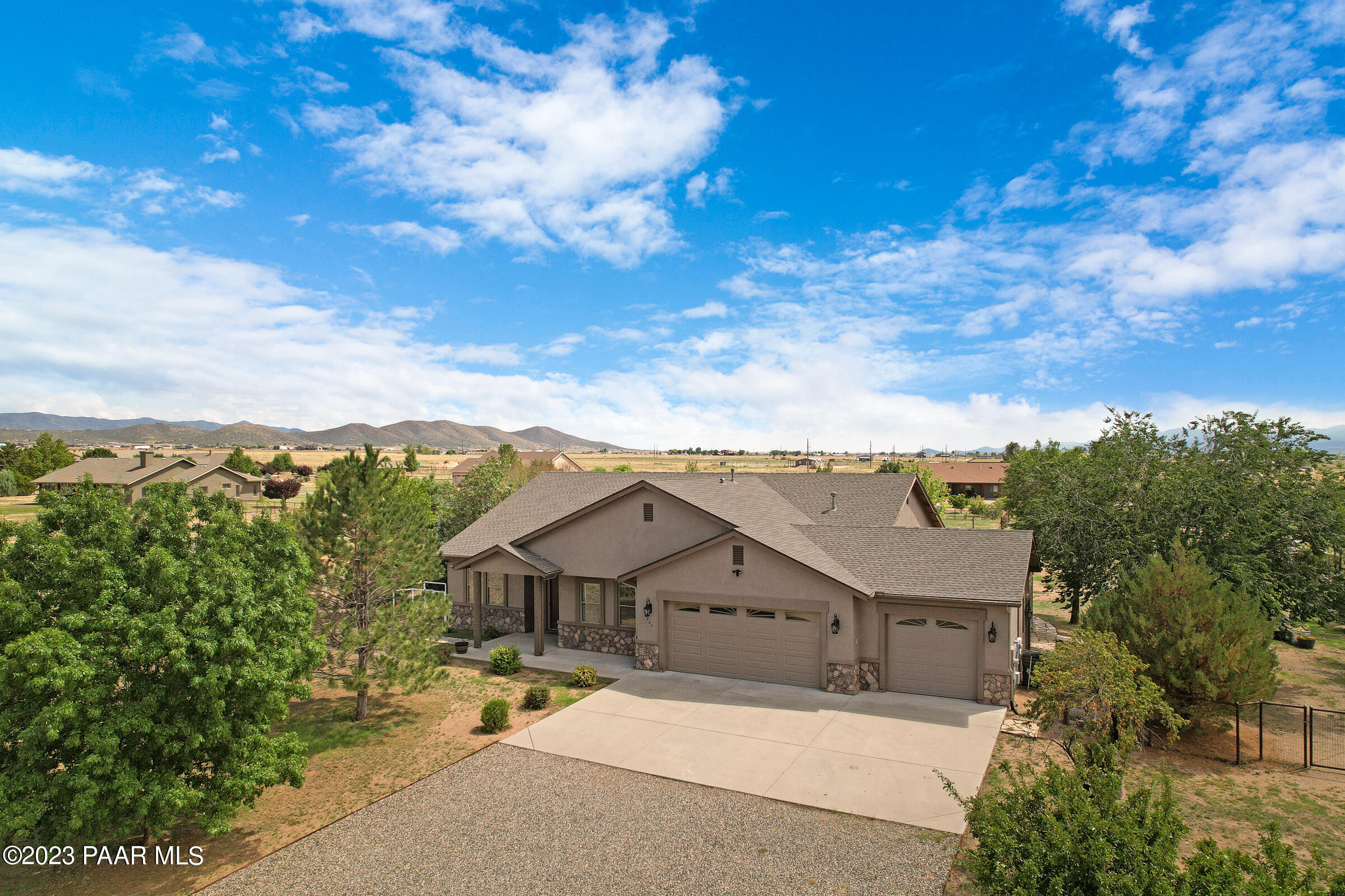Barn Wood Ln, Prescott Valley, AZ 86315