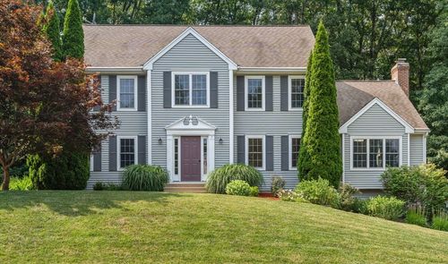 7 Evergreen Ln, Sturbridge, MA, 01518-1174 | Card Image
