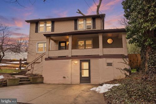 975 Woodvale Ave, LANGHORNE, PA, 19047-3756 | Card Image