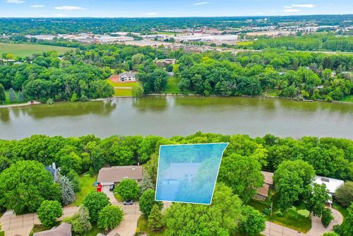 1511 N Briarcliff Drive, APPLETON, WI, 54915 | Card Image