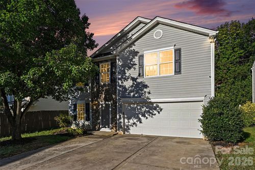 2920 Teton Dr, Gastonia, NC, 28054-0013 | Card Image