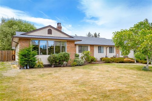 851 Breakwater Rd, French Creek, BC, V9P1Z8 | Card Image