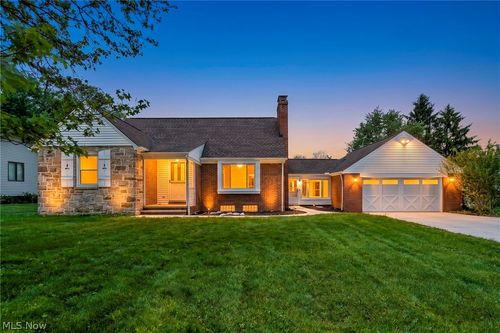 7035 Farview Rd, Brecksville, OH, 44141-1219 | Card Image