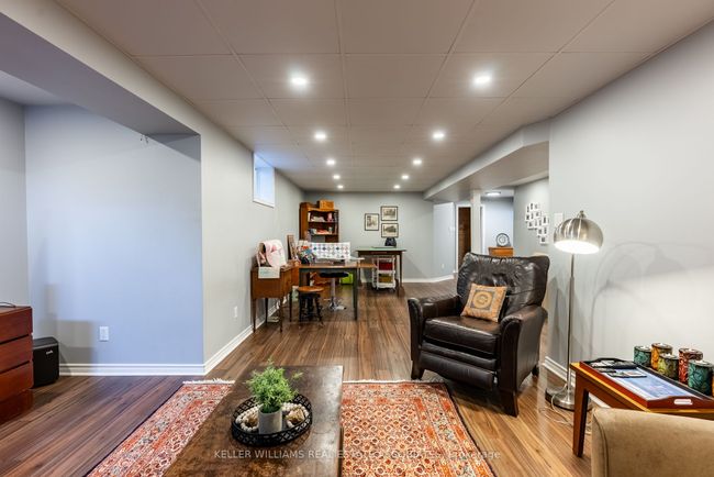 23 Meander Close, House other with 5 bedrooms, 3 bathrooms and 6 parking in Carlisle ON | Image 35