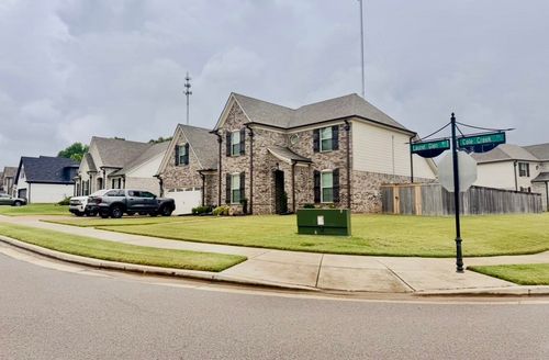 195 Laurel Glen Dr, Oakland, TN, 38060-3571 | Card Image