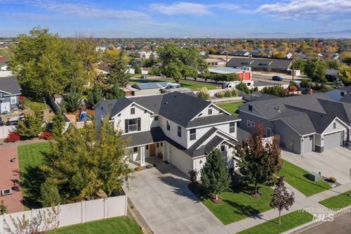 11048 W Victoria Dr, Nampa, ID, 83686-6755 | Card Image