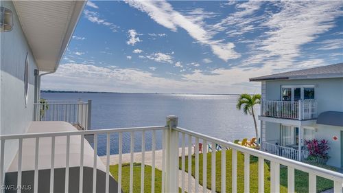 7-3328 N Key Dr, NORTH FORT MYERS, FL, 33903-4831 | Card Image