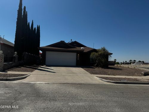 8696 Pilgrimage Cir, El Paso, TX, 79912-1363 | Card Image