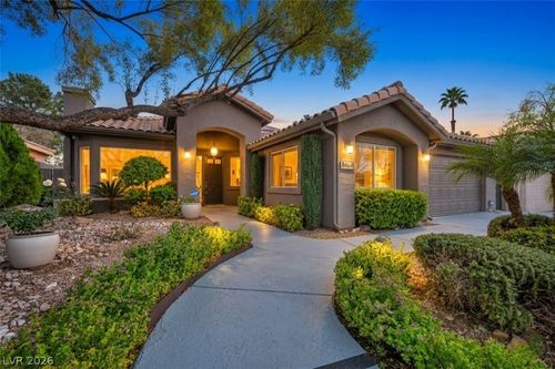 8964 Echo Ridge Dr, Las Vegas, NV, 89117-5400 | Card Image