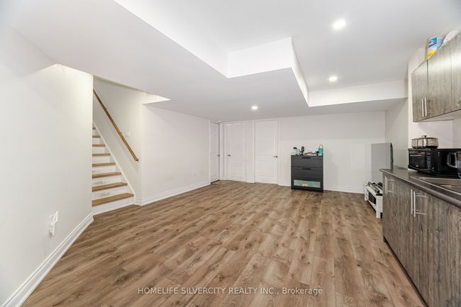 13 Fenchurch Dr, House other with 6 bedrooms, 5 bathrooms and 4 parking in Brampton ON | Image 26