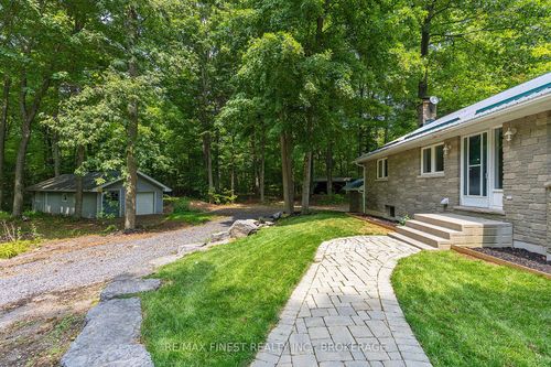 918 Fry Rd, Picton, ON, K0K2T0 | Card Image