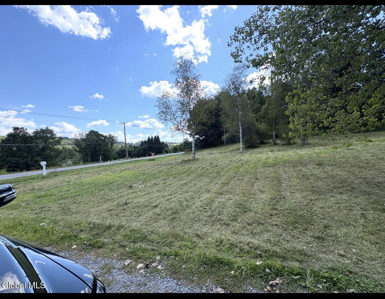 Land in Granville 2