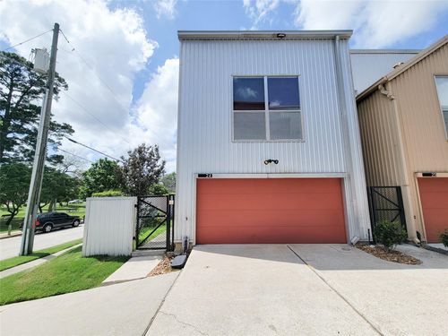 apt-24-2605 Calumet St, Houston, TX, 77004-7593 | Card Image