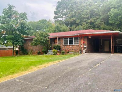 806 E Fourth Ave E, House other with 4 bedrooms, 2 bathrooms and null parking in Oneonta AL | Image 1