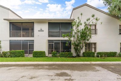 4282 - 4732 Nw 22nd St, Condo with 3 bedrooms, 2 bathrooms and null parking in Coconut Creek FL | Image 3