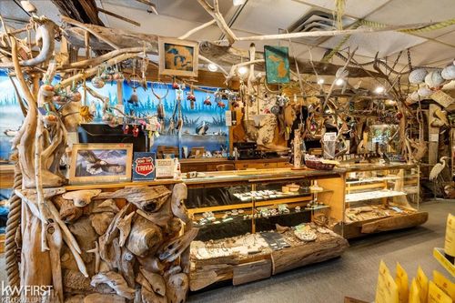 311 E Central Ave, Mackinaw City, MI, 49701-9801 | Card Image