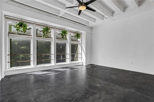 apt-204-32 Peachtree St Nw, Atlanta, GA, 30303-2330 | Card Image