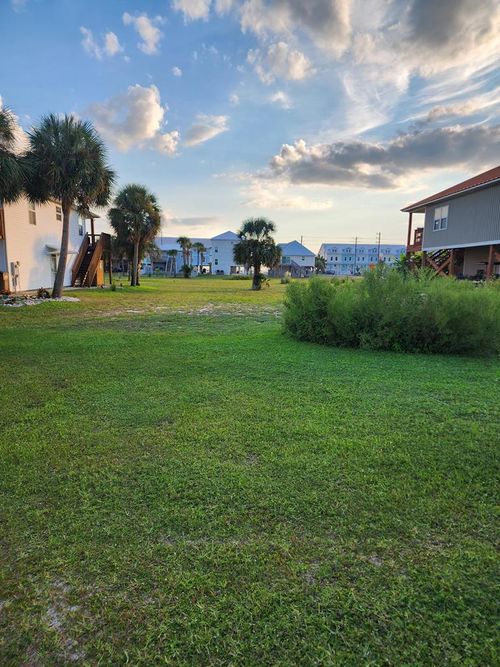 8135 Americus Ave, Port St. Joe, FL, 32456-6225 | Card Image