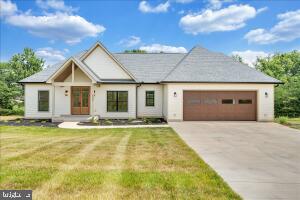 Residential in MONETA 5