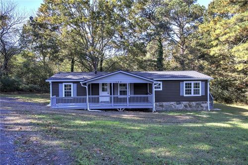 137 Wendy Hill Rd Se, Calhoun, GA, 30701-4802 | Card Image