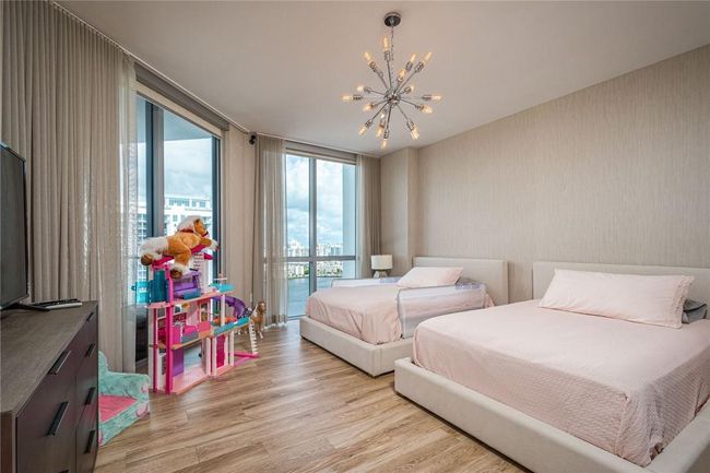 UNIT-2105 - 17111 Biscayne Blvd, Condo with 2 bedrooms, 3 bathrooms and null parking in Aventura FL | Image 32