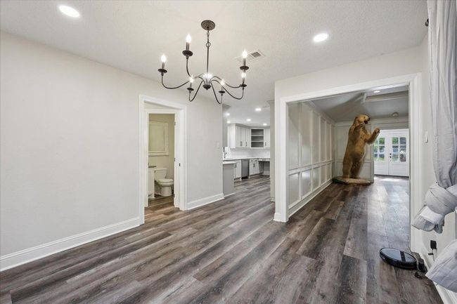 1480 Wellington Oaks St, House other with 3 bedrooms, 4 bathrooms and null parking in Beaumont TX | Image 9