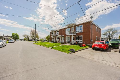 59 Rue Cléophas, Salaberry de Valleyfield, QC, J6S2V4 | Card Image