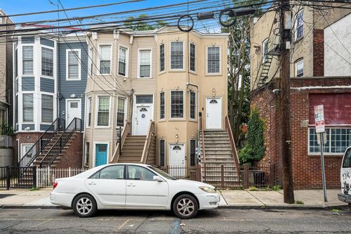 2-493 Mercer St, Jersey City, NJ, 07306-2401 | Card Image