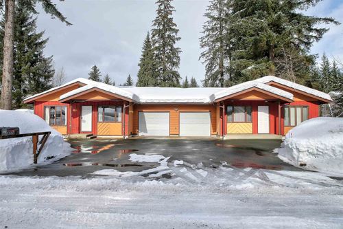 9224 Gee Street, Juneau, AK, 99801 | Card Image