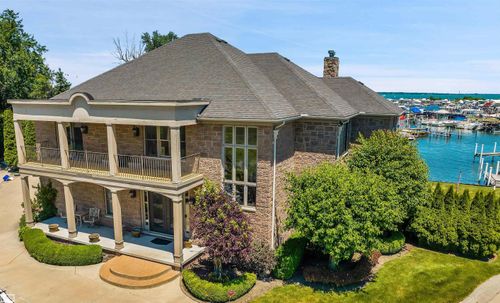 41626 Conger Bay Dr, Harrison Township, MI, 48045-1430 | Card Image