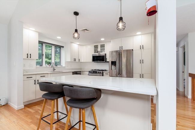 10 Longmeadow Ln, House other with 4 bedrooms, 2 bathrooms and 5 parking in Medway MA | Image 6