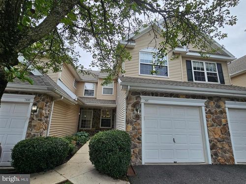 107 Country Ln, MORGANTOWN, PA, 19543-8812 | Card Image