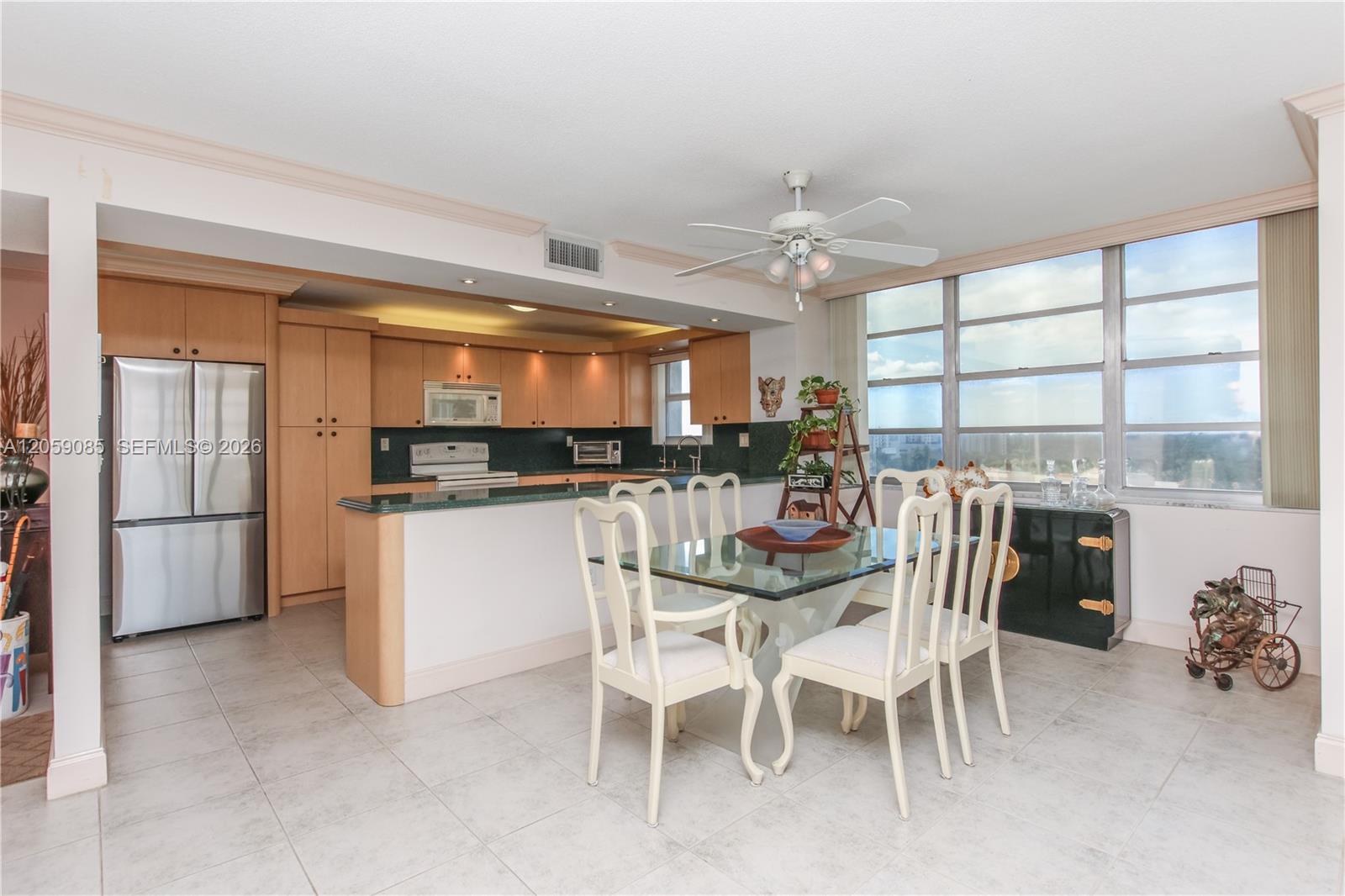 Residential in Aventura 5