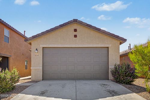 10542 S Dominguez Drive, Vail, AZ, 85641 | Card Image