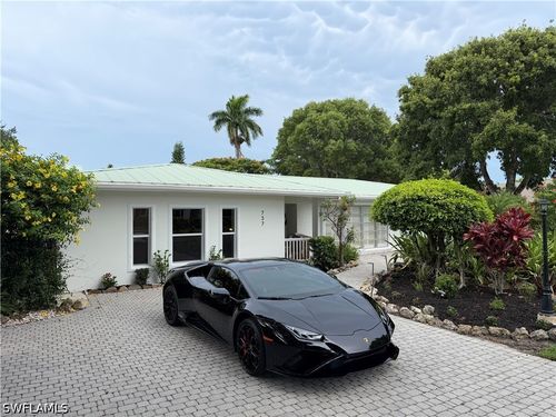 737 Mooring Line Dr, NAPLES, FL, 34102-4750 | Card Image