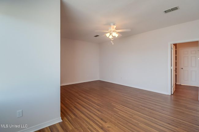 Apartment bedroom | Image 62