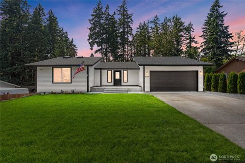 8209 188th Ave E, Bonney Lake, WA, 98391-8526 | Card Image