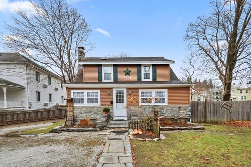 189 Housatonic St, Lee, MA, 01238-1327 | Card Image
