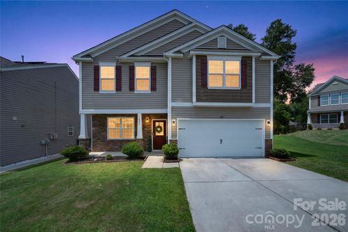 5040 Deisy May Ln, Matthews, NC, 28105-5951 | Card Image